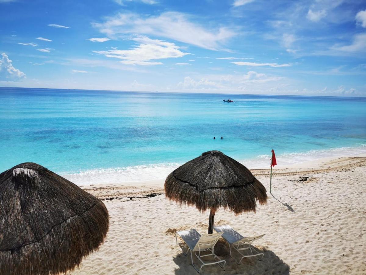 Brisas Beachfront Studios In Hotel Zone Cancun Exterior photo