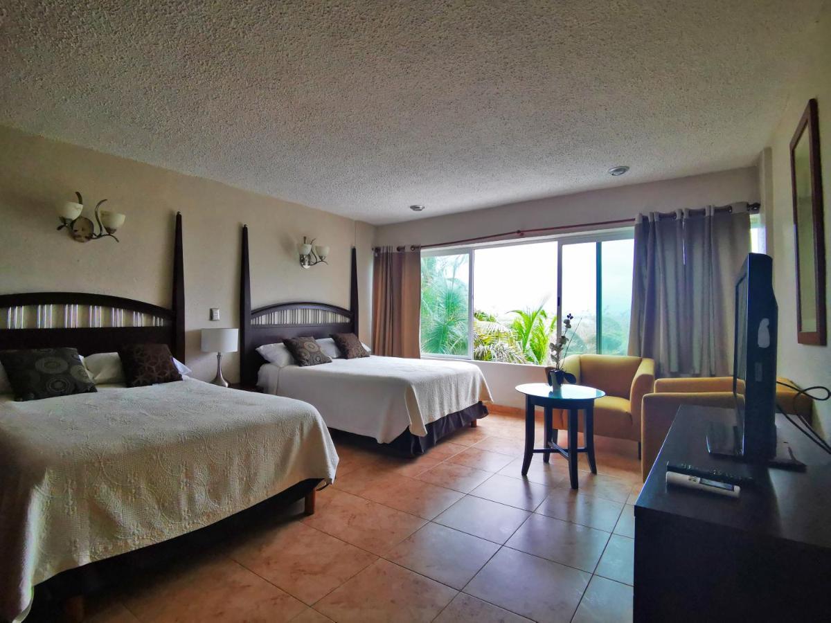 Brisas Beachfront Studios In Hotel Zone Cancun Exterior photo