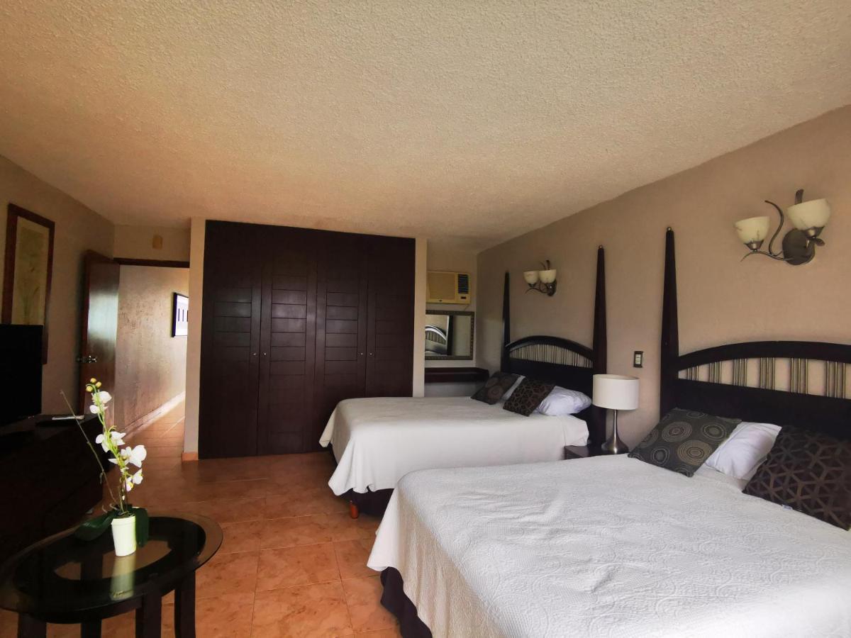 Brisas Beachfront Studios In Hotel Zone Cancun Exterior photo