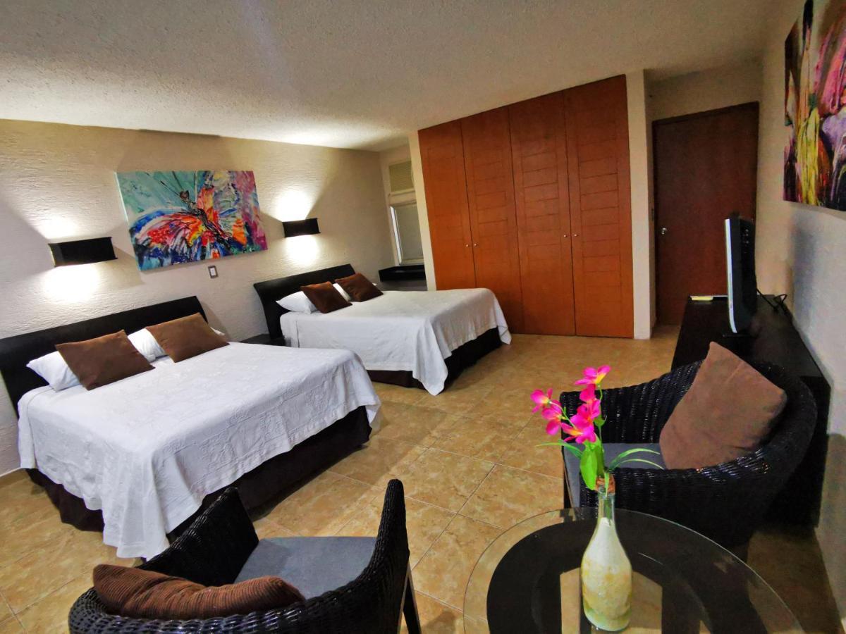 Brisas Beachfront Studios In Hotel Zone Cancun Exterior photo