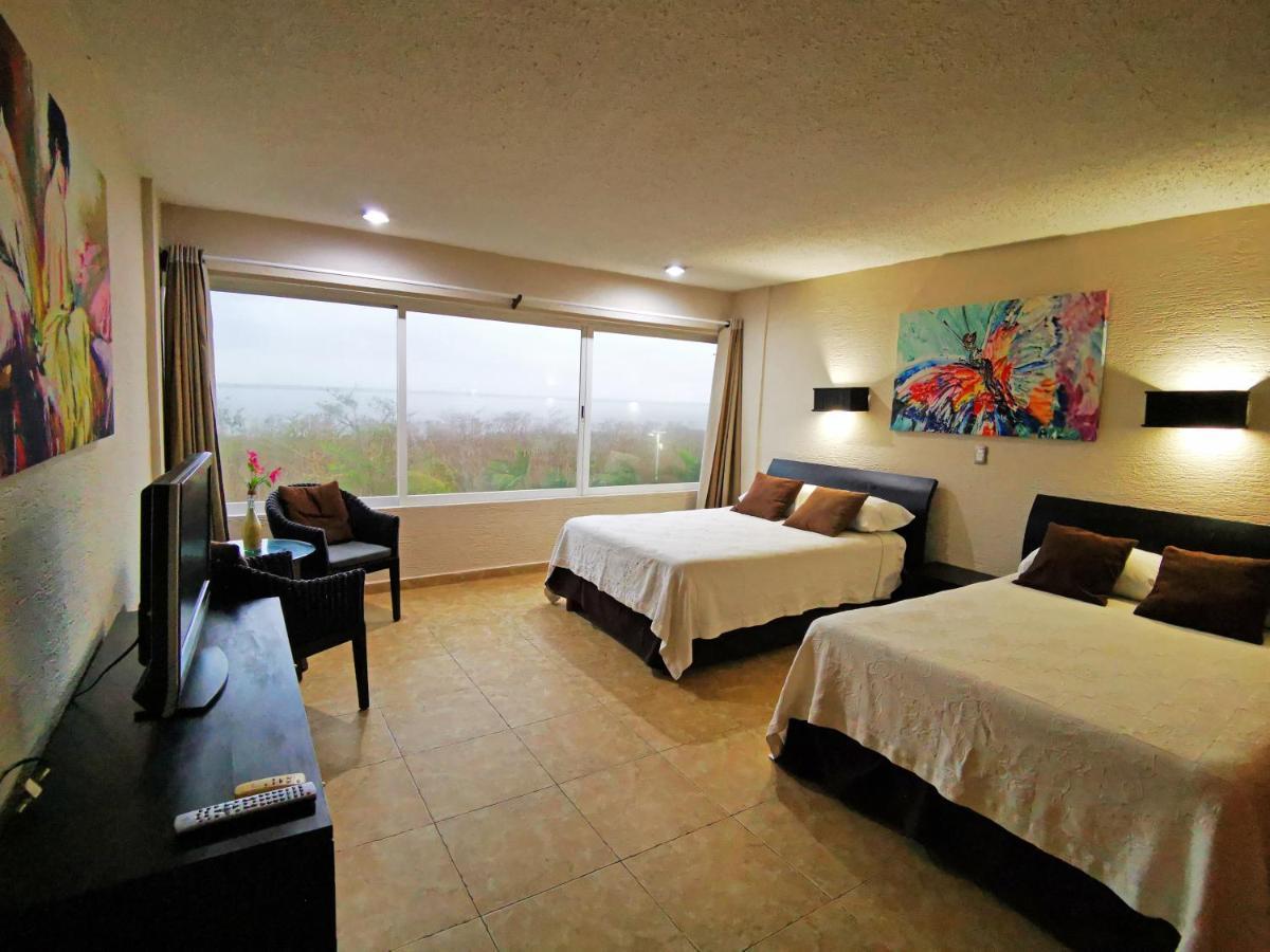 Brisas Beachfront Studios In Hotel Zone Cancun Exterior photo