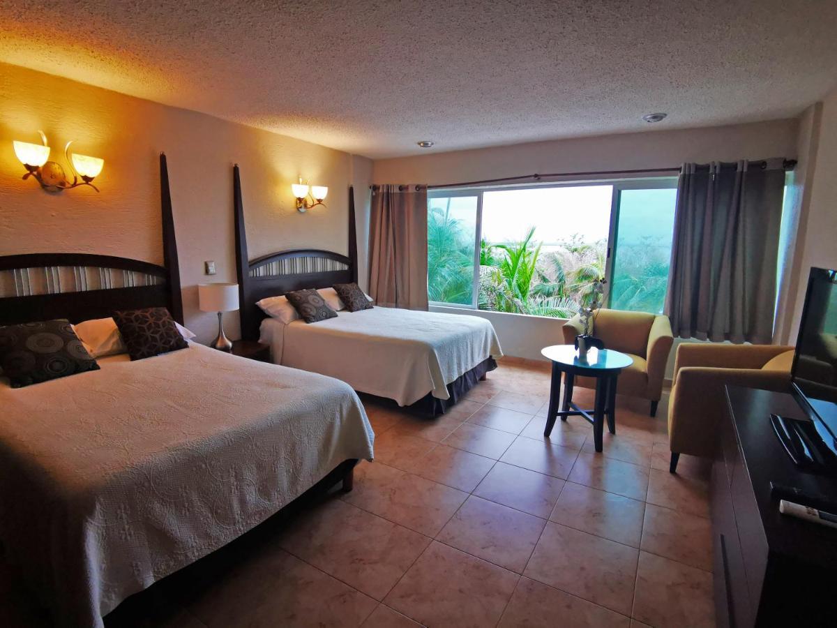 Brisas Beachfront Studios In Hotel Zone Cancun Exterior photo